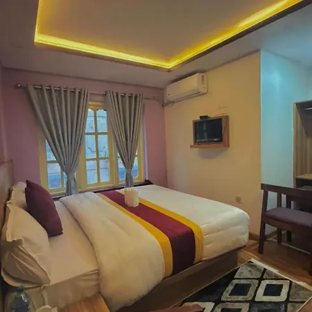 Cg Hotel